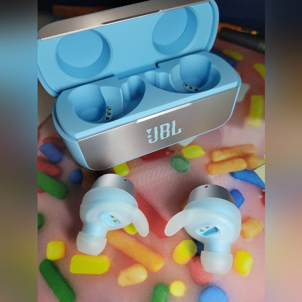 JBL reflect flow